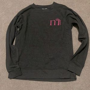 Motherhood pullover